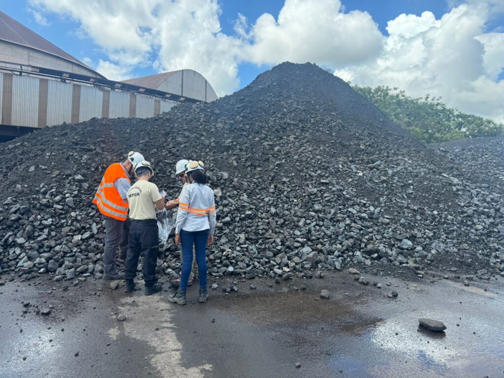 Carga de minério extraído irregularmente do solo paraense é apreendida pela PF no Dia do Meio Ambiente