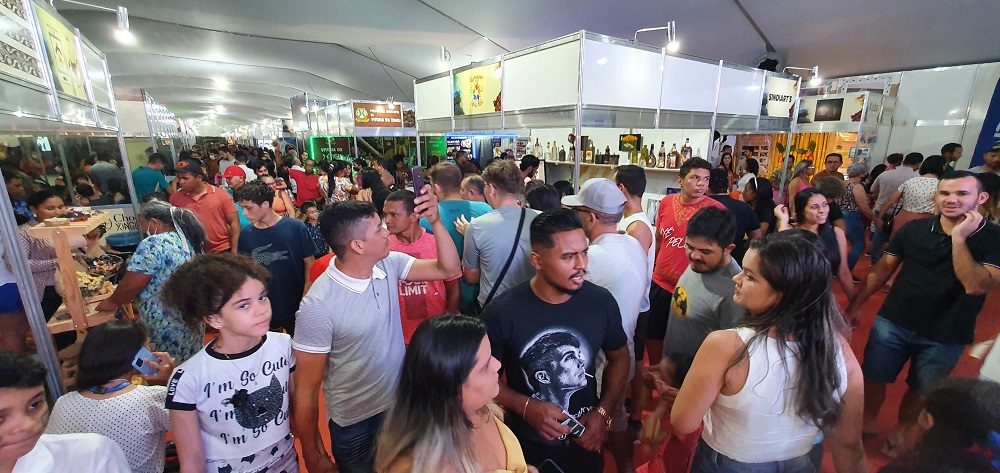 Indígenas do Xingu lançam seus chocolates no festival internacional do setor em Altamira