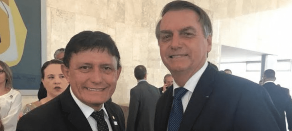 Bolsonaro e dona Michelle visitam Belém para lançarem a pré-candidatura de Éder Mauro à PMB