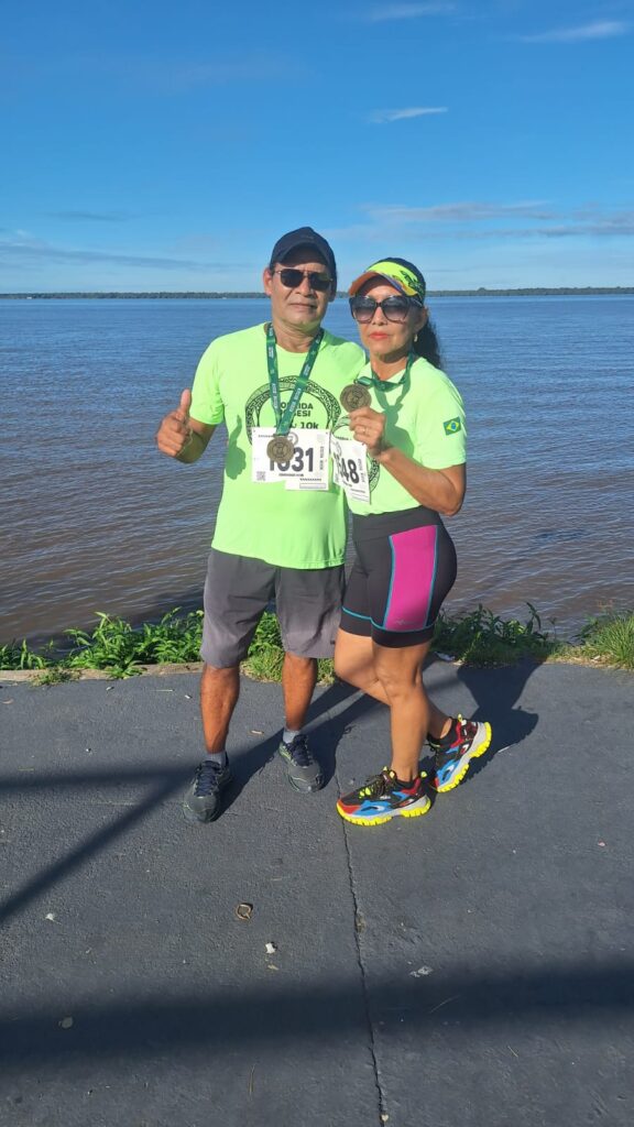 Casal de atletas se prepara para a Corrida do Sal com treinos diários