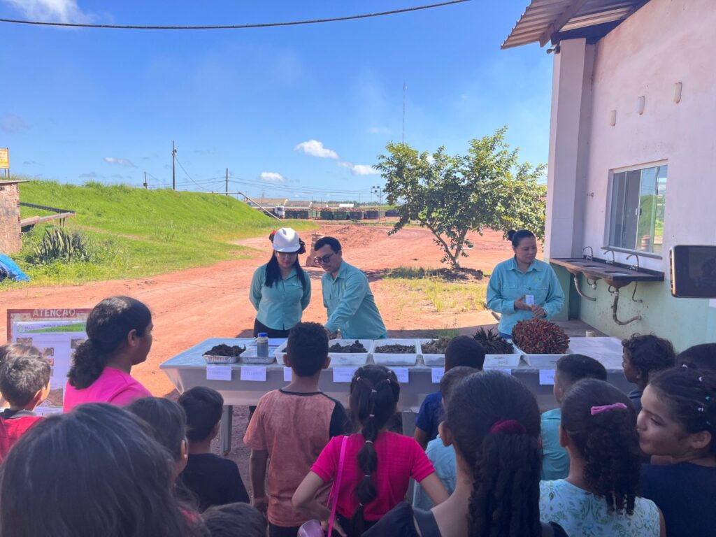 Estudantes de escolas públias do Vale do Acará conhecem instalações da BBF na Semana do Meio Ambiente