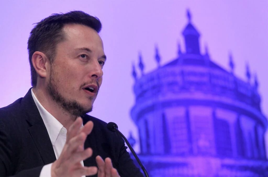 Elon Musk defende que urnas eletrônicas sejam eliminadas