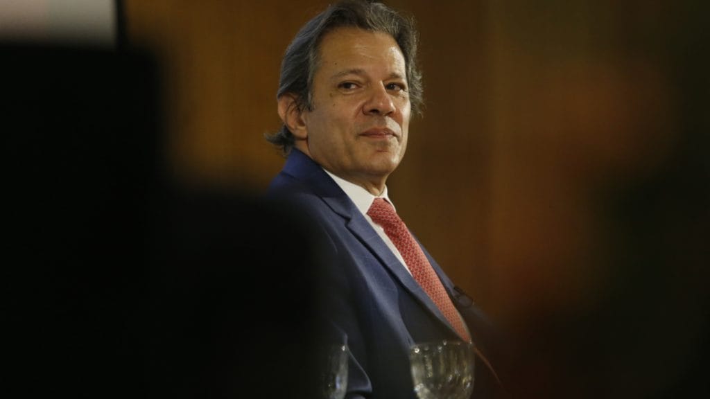 Haddad: Anatel vai tirar do ar centenas de sites de bets