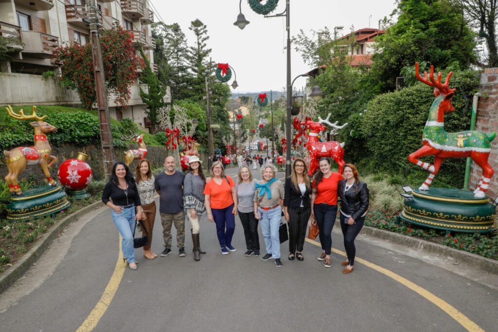 Rua Torta é também a Rua das Renas no 39º Natal Luz de Gramado