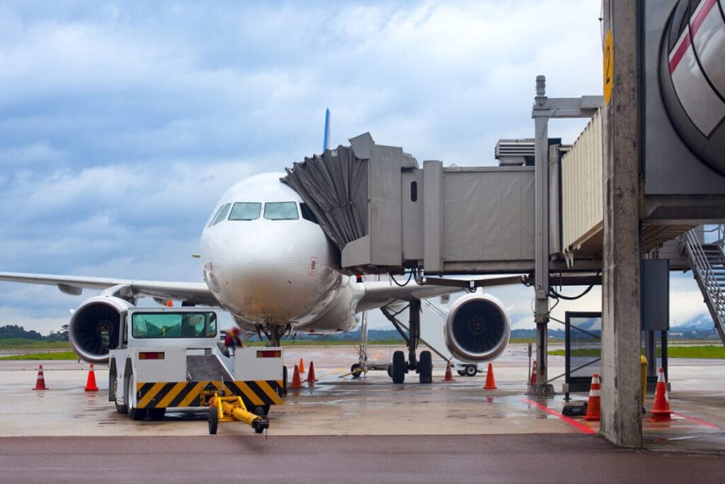 Mais de 180 mil passageiros devem passar pelo aeroportos CCR no Brasil durante o feriado da República