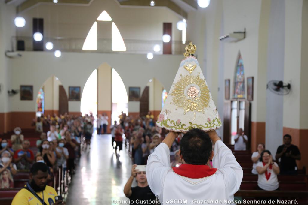 Imagem Peregrina faz a última visita do ano à uma Região Episcopal