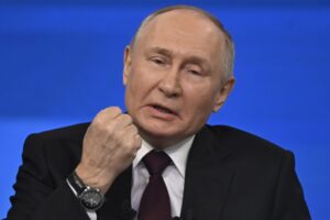 Putin desafia EUA em “duelo” de mísseis e exalta novo armamento hipersônico