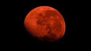 “Lua de Sangue”: eclipse lunar total será de hoje para amanhã. Confira o calendário dos fenômenos